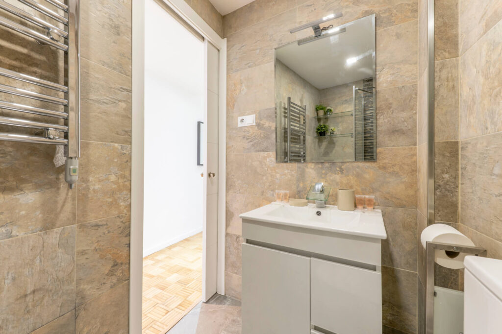 Small Bathroom? Big Ideas: Maximizing Space with Clever Remodeling Tips