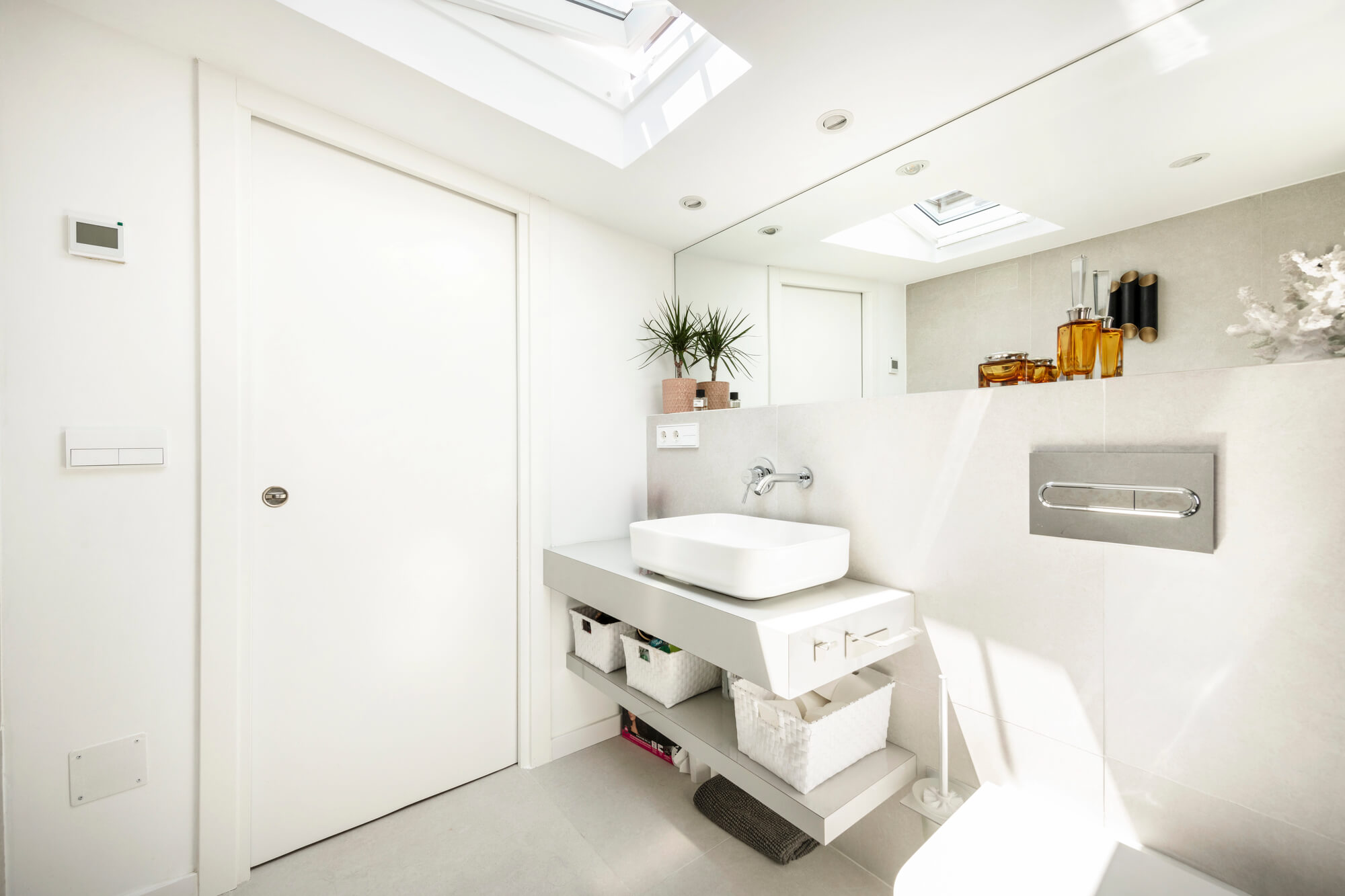Innovative Storage Solutions for Small Bathrooms